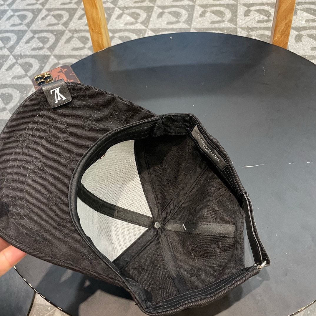 Louis Vuitton Caps